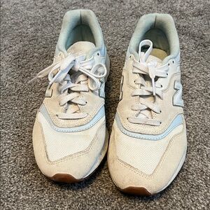 New Balance 997H Cream and Light Blue Sneakers